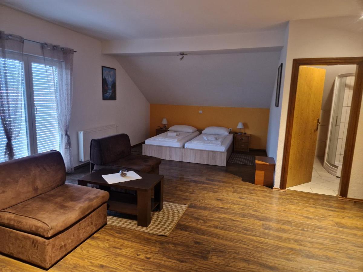 Plitvice Palace Grabovac  Exterior photo