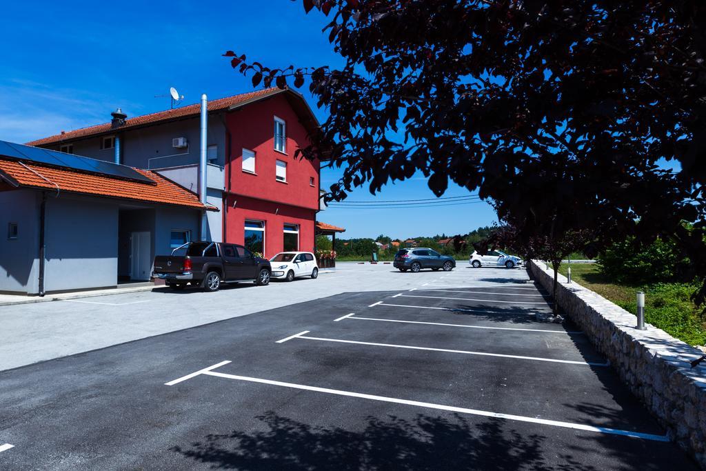 Plitvice Palace Grabovac  Exterior photo